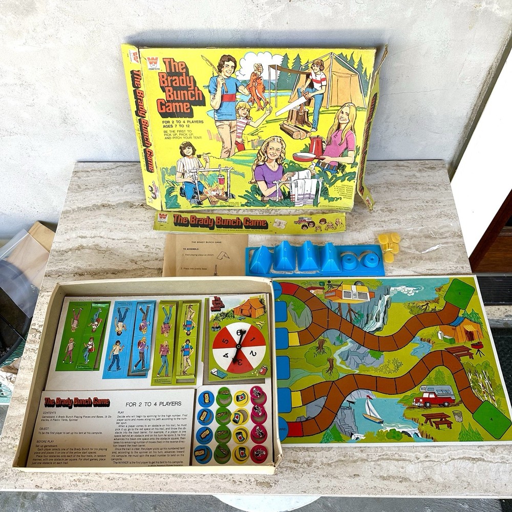 VIntage~The Brady Bunch Game (1973)~Complete~As-Is Condition~Rare