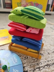Sleepy Princess and the Pea COMPLETE HABA Game Preschool No Reading