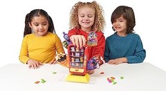 Goliath Smack ‘N Snack Game – Collect Snacks from Vending Machine Before Monster