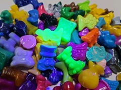 Lot of 100 Random Gogos Crazy Bones ALL gogo’s Lots Of Variety. Lot 4.9.5