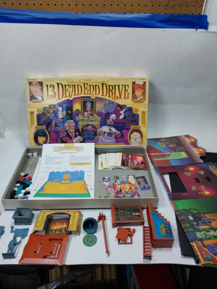 13 Dead End Drive Mystery Board Game Bluffing Strategy Fun for All Ages
