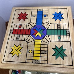 Cardinal 2002 GAME HOUSE 10 Classic Games WOOD Boards & Box Chess Checkers Pachi