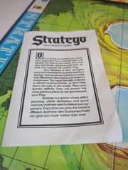 Vintage Milton Bradley 1977 Strategic Board Game 98% complete F3