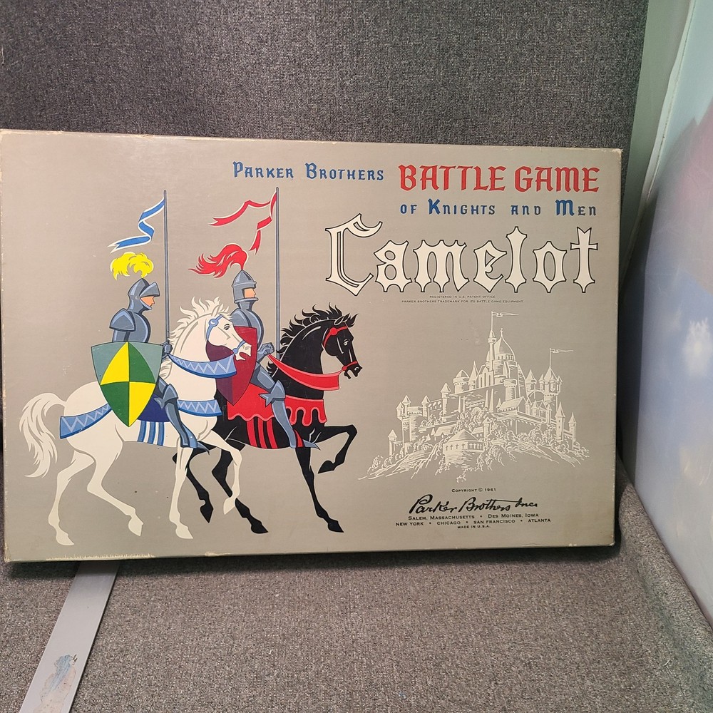 Vintage 1961 Camelot Parker Brothers Battle Game Ivoroid Pieces Knights COMPLETE