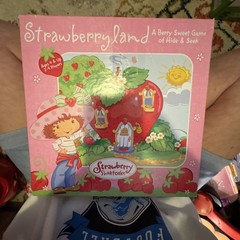 Strawberry land 2003 Strawberry Shortcake Game Complete
