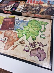 Risk The Game of Strategic Conquest Board Game – 100% Complete in VG Condition
