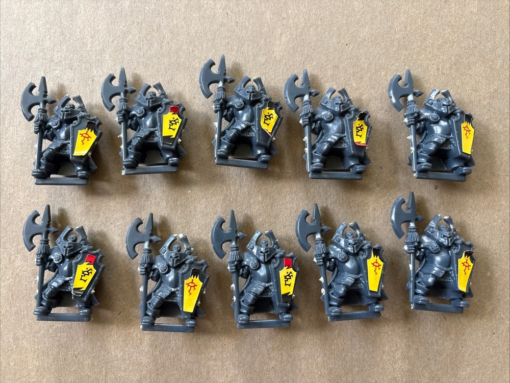 Lot of 10 Battle Masters Finmar’s Chaos Warriors Mini Figures Replacement Parts