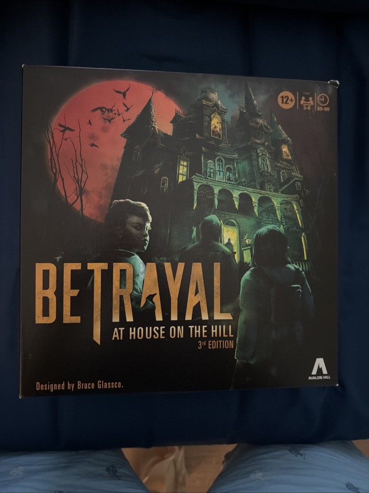 Hasbro HSBF4541 Betrayal At House On The Hill 3rd Edition Board Game