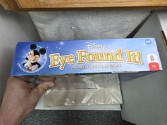 2013 Disney Eye Found It! Wonderforge Board Game ( Complete)