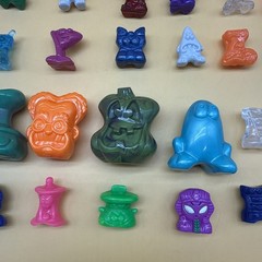 Vintage 1996 Gogo’s Crazy Bones Metal Lunchbox With Bones & Stickers Aliens