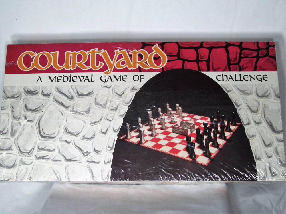 Courtyard A Medieval Game of Challenge Vtg 1985 8 to Adult FunDynamix Corp