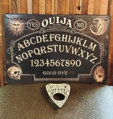 Ouija Board Game 2018 Hasbro With Wood Planchette – Damaged Box