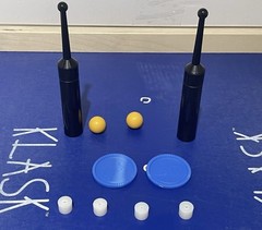 Klask: The Magnetic Game of Skill Complete Buffalo Games Complete Fast shipping