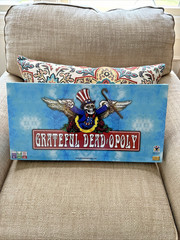 NEW! SEALED! GRATEFUL DEAD Discovery Bay Games Grateful Deadopoly Game Board