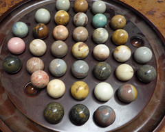 Vintage Marble Solitaire Wood Board Stone Marbles Game 1994 Bombay Company C2