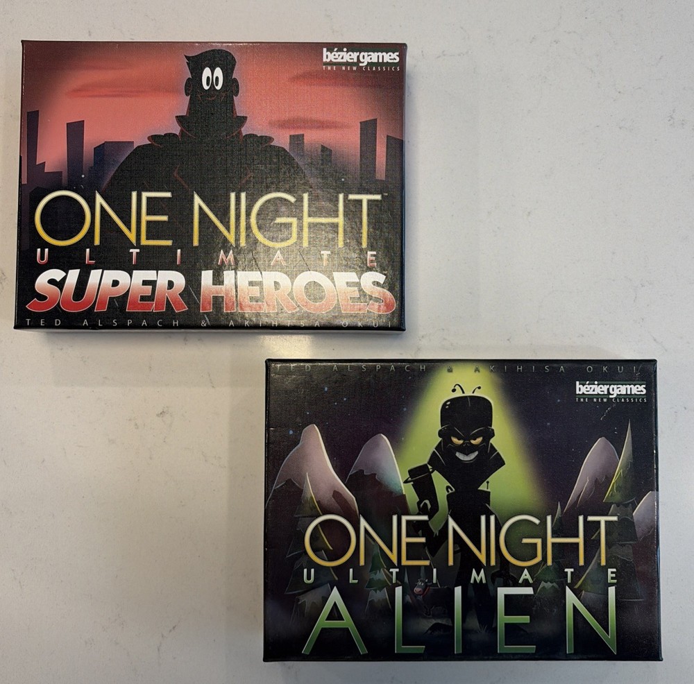 One Night Ultimate Super Hero’s & Alien, 3-10 Players, 14+ (B1-A3)