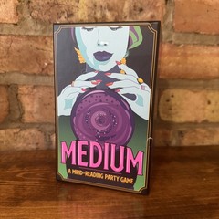 Medium A Mind Reading Party Game by Greater Than Games New in Box Ages 14+