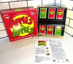 Early 2000s Apples To Apples Game Party Box ( Complete)