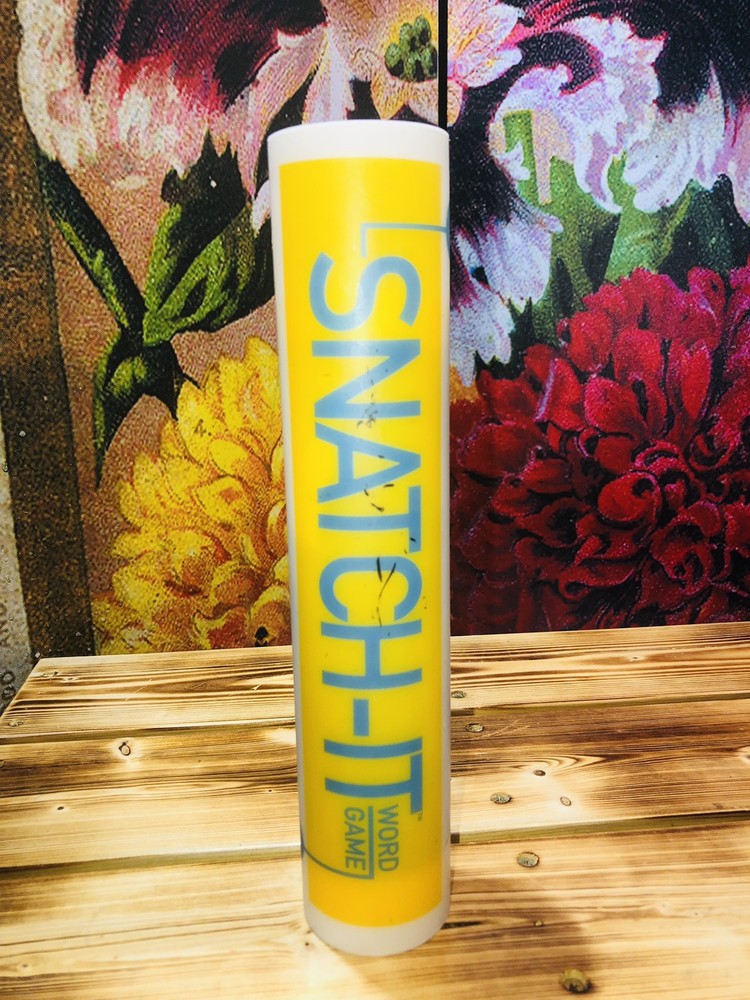 Snatch It Word Game Complete 100 Tiles Fast Paced Family Board Game. Complete.