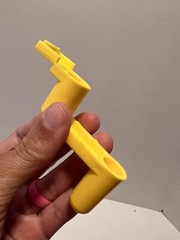 THE GRAPE ESCAPE Board Game 1992 One (1) Piece Turn Handle Replacement Part