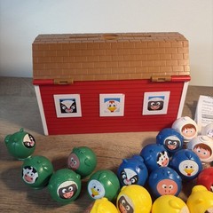 Uno Moo Preschool Game 28 Figures, Barn Carry Case, Farm Animals – Complete set