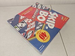 NEW SEALED Skip Bo Deluxe Sequencing Card Board Game Mattel 2001 Family Kids Uno
