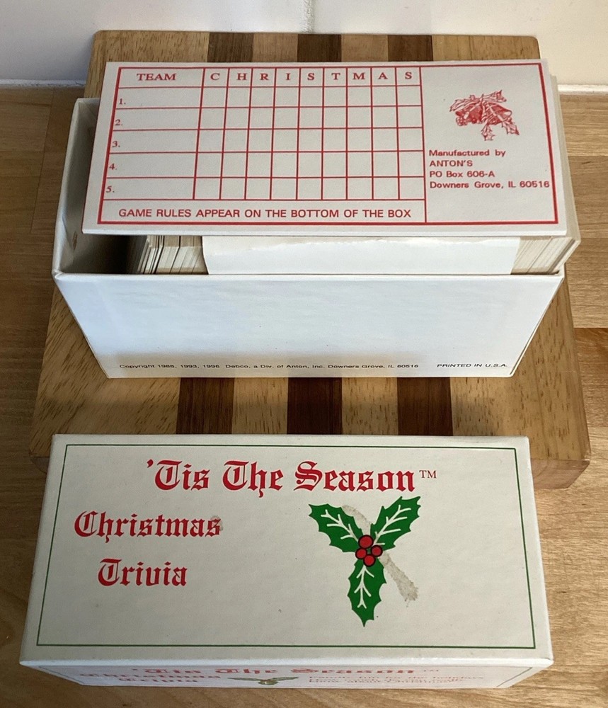 Vtg Christmas Holiday Trivia Family Game Retro Tis The Season Cards USA