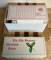 Vtg Christmas Holiday Trivia Family Game Retro Tis The Season Cards USA