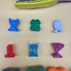 Vintage 1996 Gogo’s Crazy Bones Metal Lunchbox With Bones & Stickers Aliens