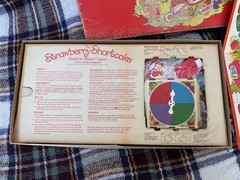 Parker Brothers Strawberry Shortcake Berries to Market Board Game 1979 VINTAGE