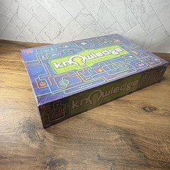 Game of Knowledge by University Games Family Trivia Ages 10+ Educational NEW
