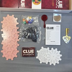 CLUE Mysteries 2005 Parker Brothers Decoding Detective Board Game 100% Complete