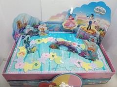 2005 The Little Mermaid Walt Disney 3D Special Edition Board Game – Lots Of Fun!