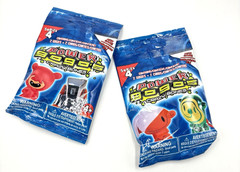 2 Sealed Series 4 Power Packs of Gogos Crazy Bones