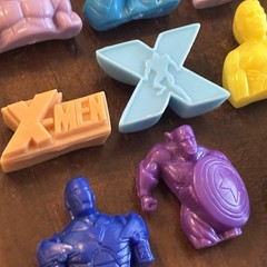 ALL SOLID COLOR COMPLETE SET Gogos Crazy Bones European 2006 MARVEL HEROES