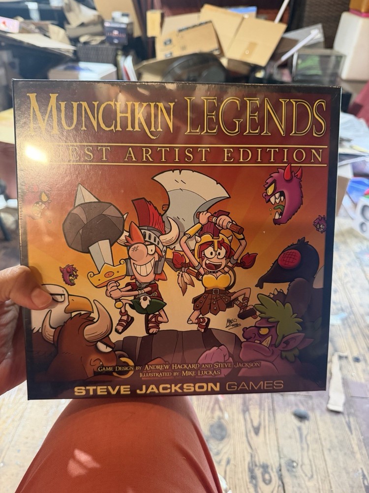 MUNCHKIN LEGENDS board game Mike Luckas guest artist edition factory SEALED