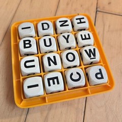 Vintage 1976 Deluxe Boggle Word Game Parker Brothers Self Scrambling Shaker 16c