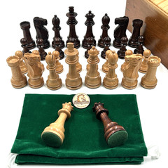 House of Chess Grand Master Staunton Set 3-3/4″ King 2 Queens Acacia Boxwood