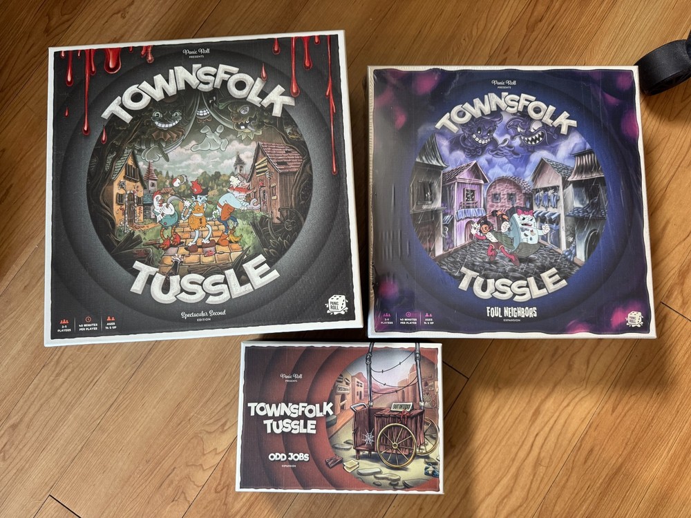 Townsfolk Tussle Spectacular Second Edition(used)Both Expansions are NEW.