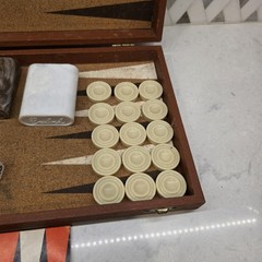 1975 Vintage CRISLOID BAKELITE Backgammon Set Brown And Beige Discs. 2 Dice.