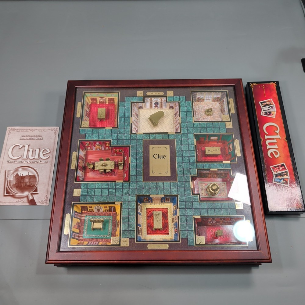 Clue Premier Collector’s Edition Restoration Hardware 3D Wooden Board Game 2007