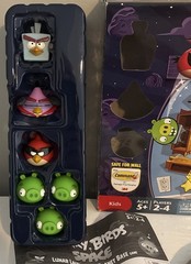 NEW / NOB Angry Birds Space Lunar Launcher & Planet Base Game -2013 Mattel Games