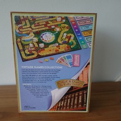 The Game of Life Vintage Game Collection Wooden Book Box Bookshelf 2009 MB Games