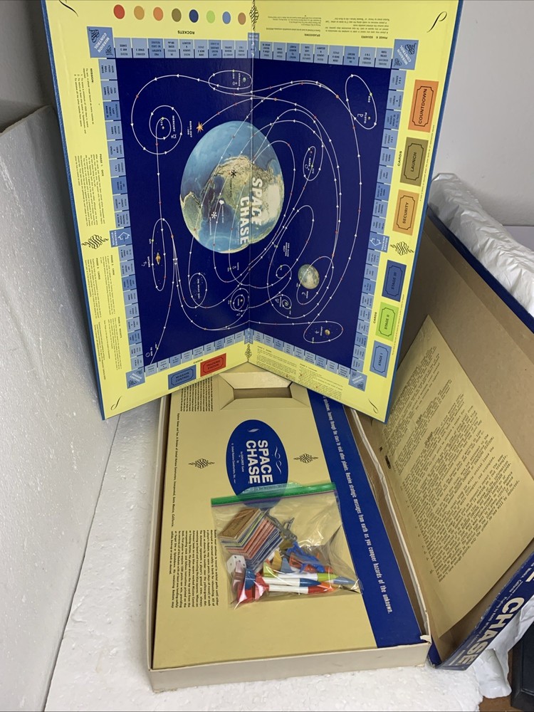 1967 Space Chase Board Game United Nations Constructors Inc. Made In USA