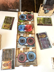 Gloomhaven 2nd Print + Wood Organizer + Solo Book + Mats + 9 Sealed Classes