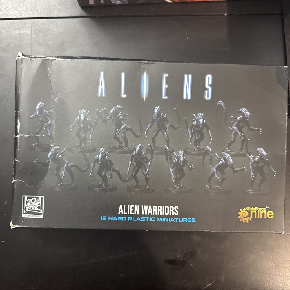 Gale Force 9 Aliens07 30mm Plastic Miniatures: Alien Warriors (12)