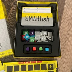 Mattel Games SMARTish Trivia Board Game LNC Ages 14+ 2-12 Players 2017