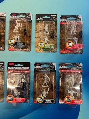 Lot of 18 D&D Miniatures by WizKids – UNOPENED