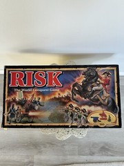 RISK VINTAGE 1998 BOARD GAME Parker Brothers WORLD DOMINATION