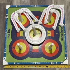 Vintage 1971 Coleco ring Toss and horseshoe game